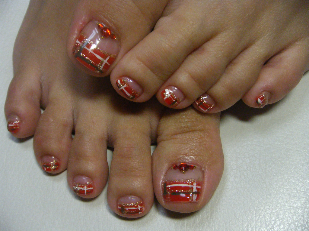 French Pedicure Nail Designs