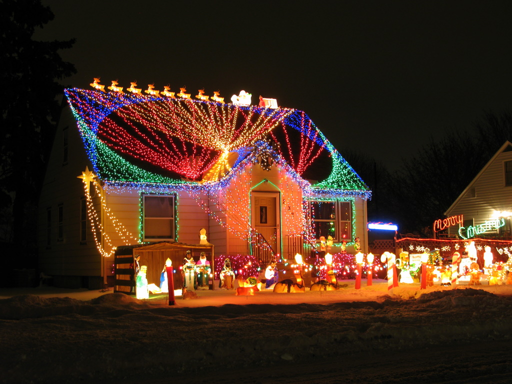 Outdoor Christmas Light Decorations