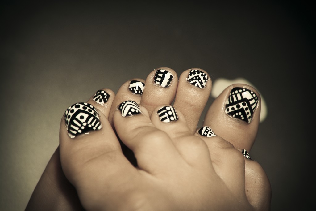 20 Black Toe Nail Designs Images