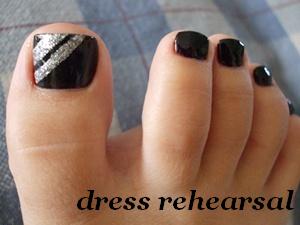 Black and Silver Toe Nail Art