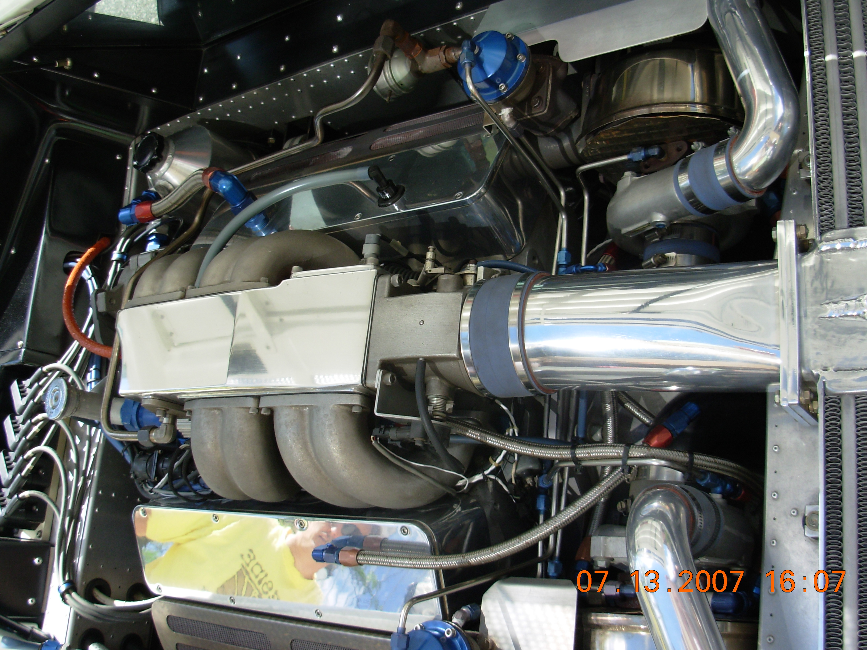 Vector W8 Twin Turbo Engine