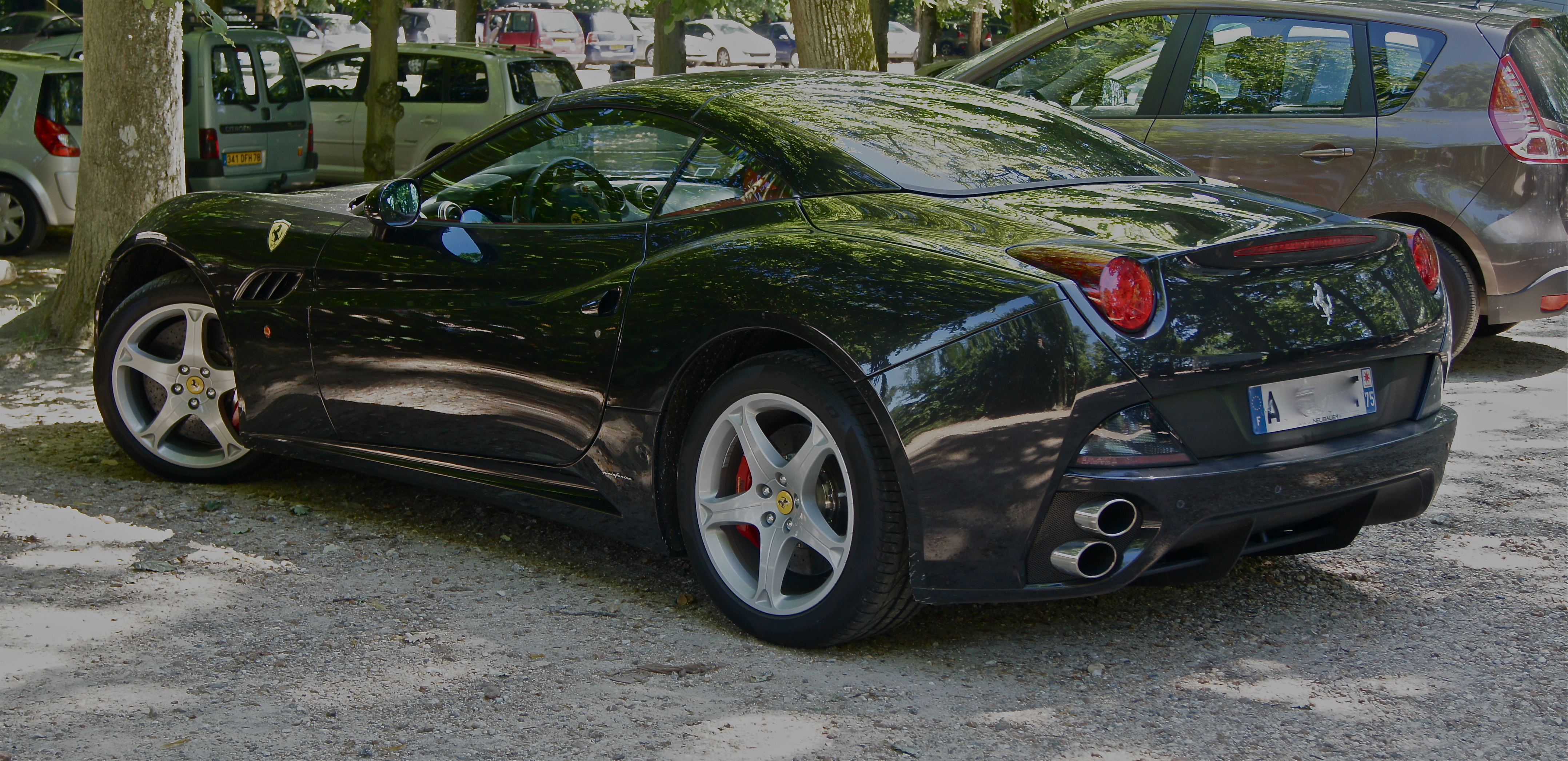 Black Ferrari California