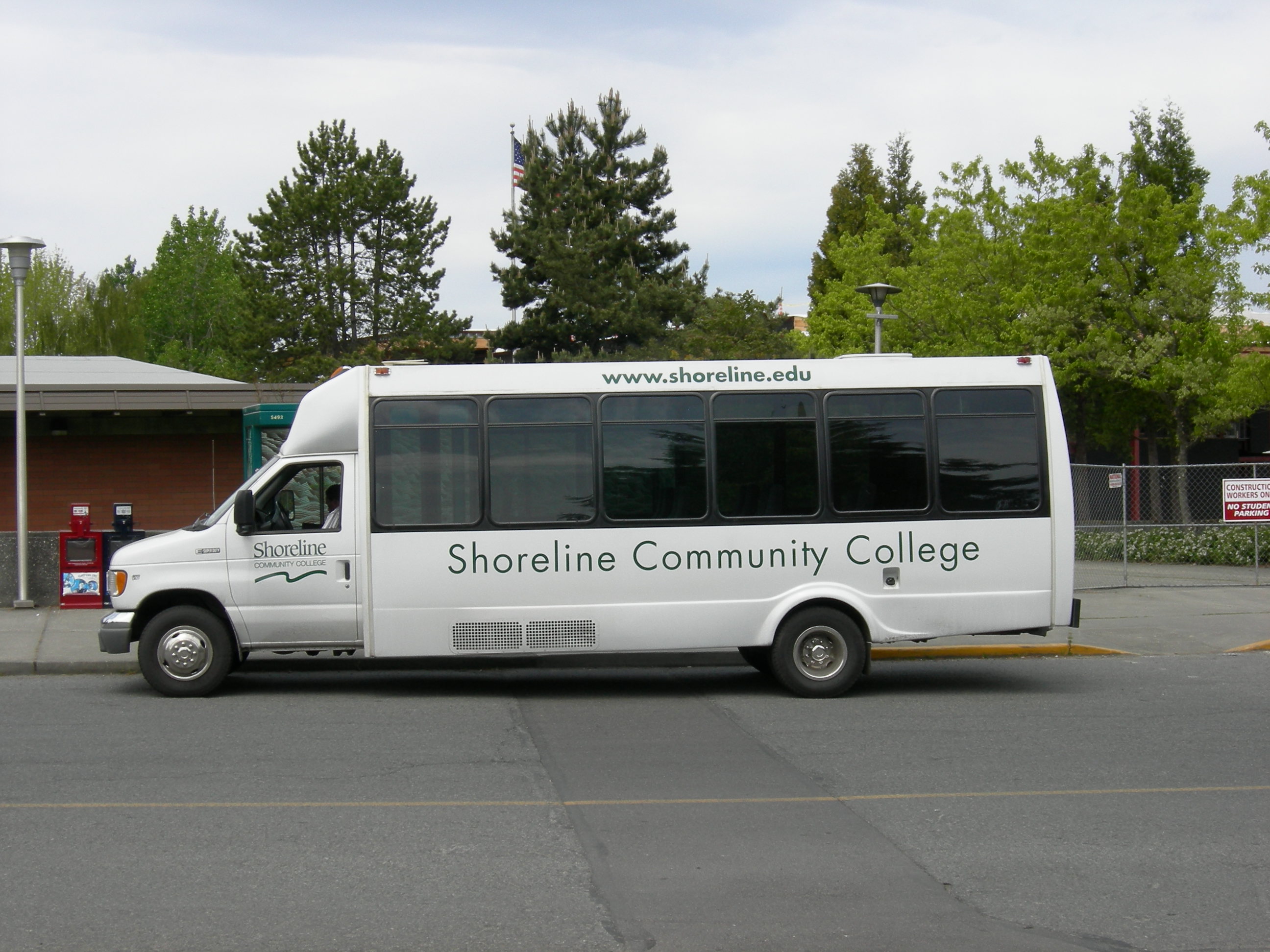 Shuttle Bus Shuttle Bus