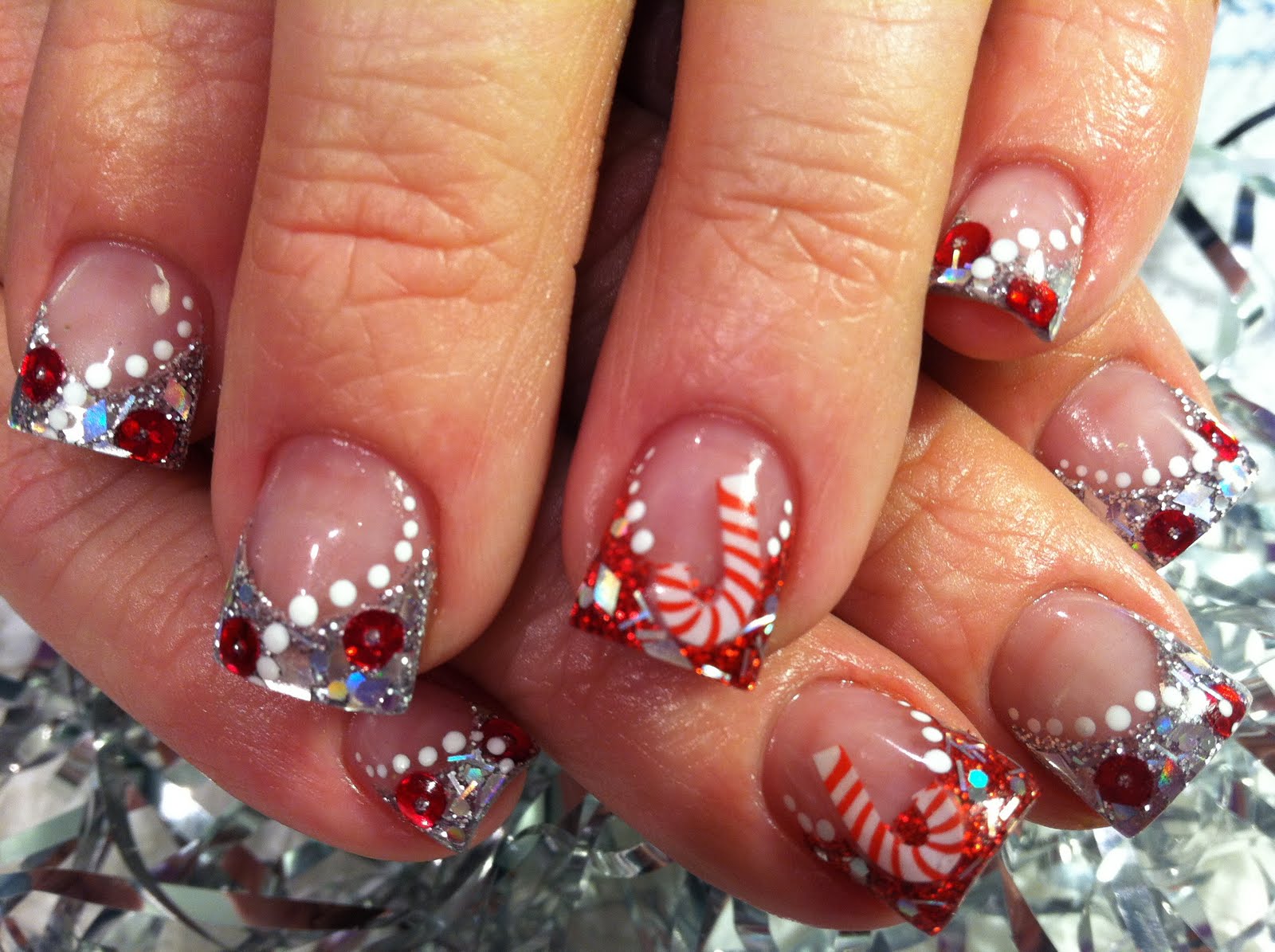 Cute Christmas Acrylic Nail Designs