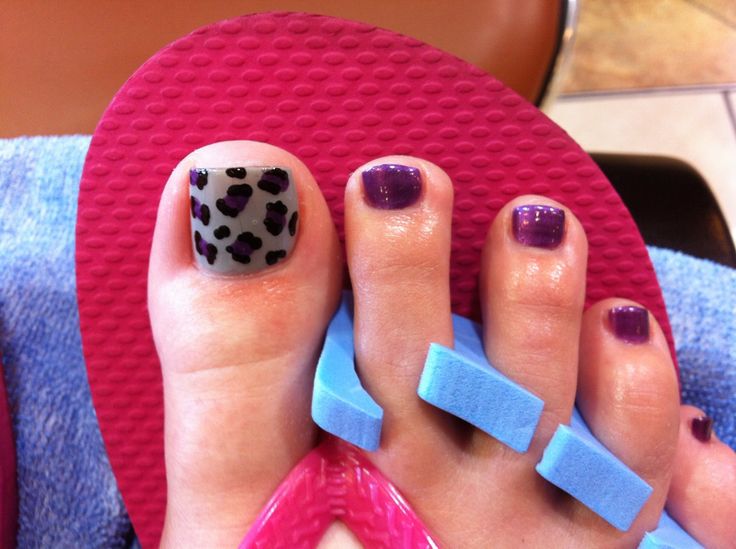 Cheetah Print Toe Nail Design