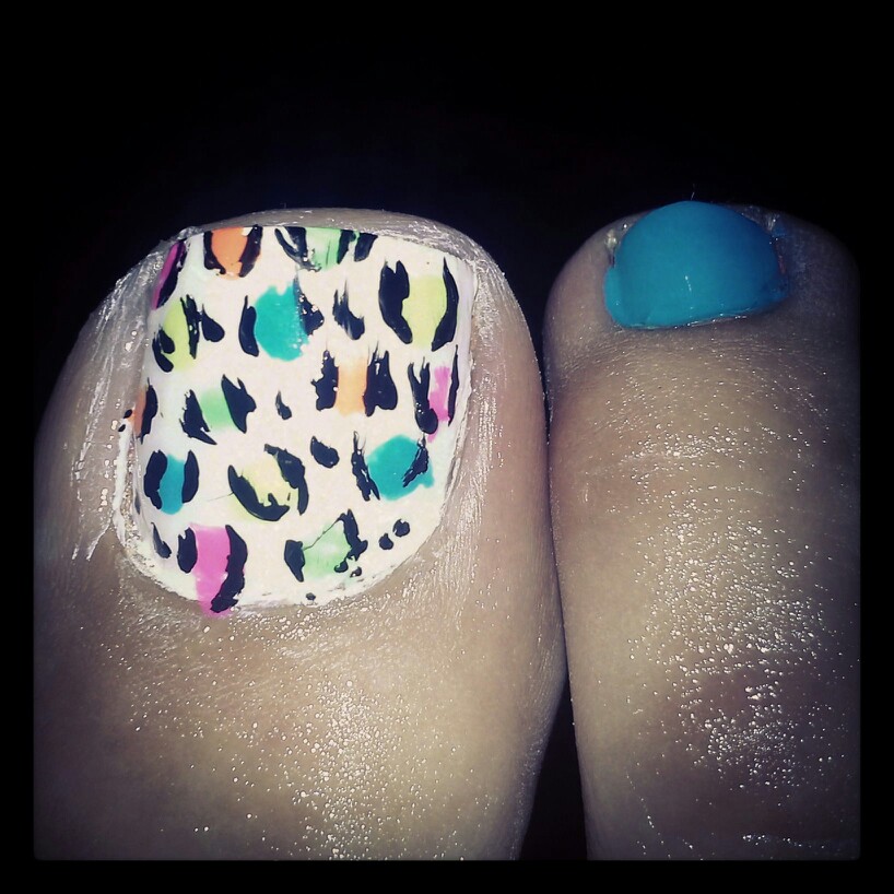 Rainbow Cheetah Toe Nail