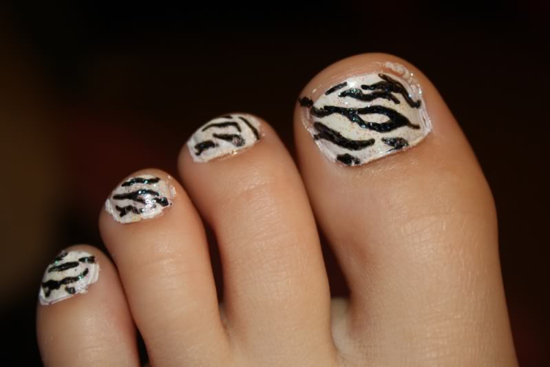 Zebra Toe Nail Design