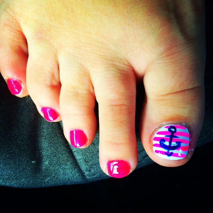 Anchor Toe Nail Designs