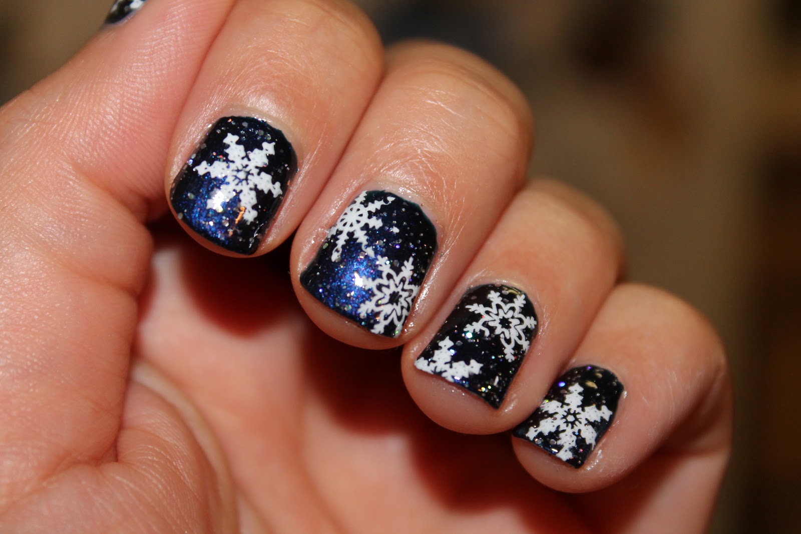 Christmas Nails Snow Flakes