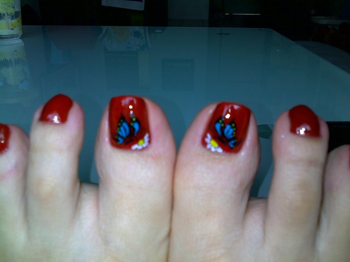 Butterfly Toe Nail Design