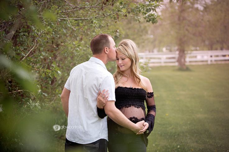 Couples Maternity Photography Outdoors