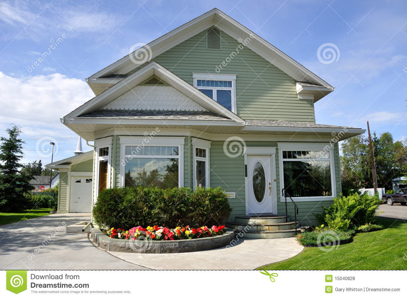 Stock-Photo Suburban House