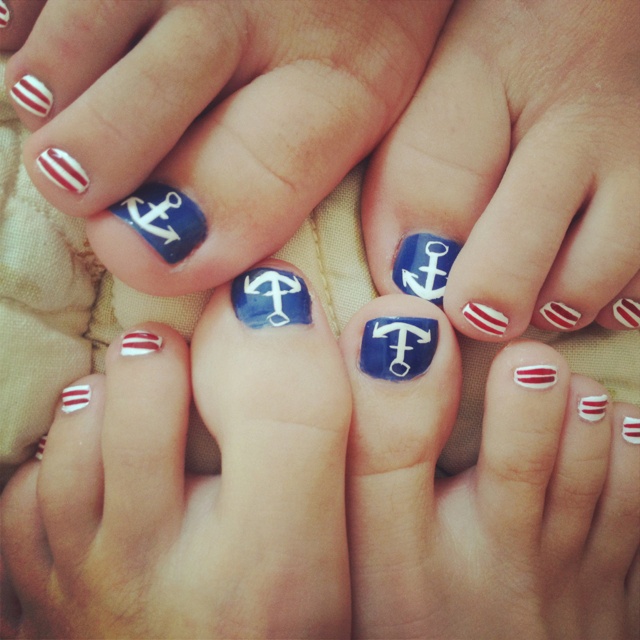 Cute 4th of July Toe Nail Design
