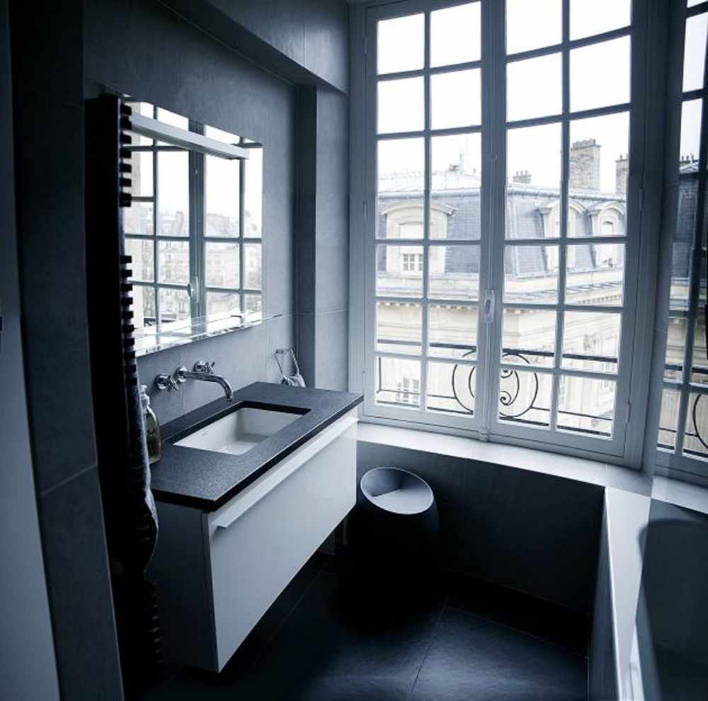 Black and White Small Bathroom Ideas