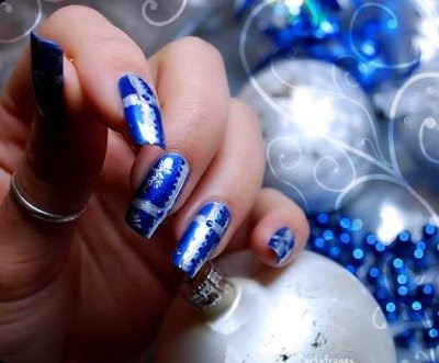 Blue Christmas Nail Art Designs