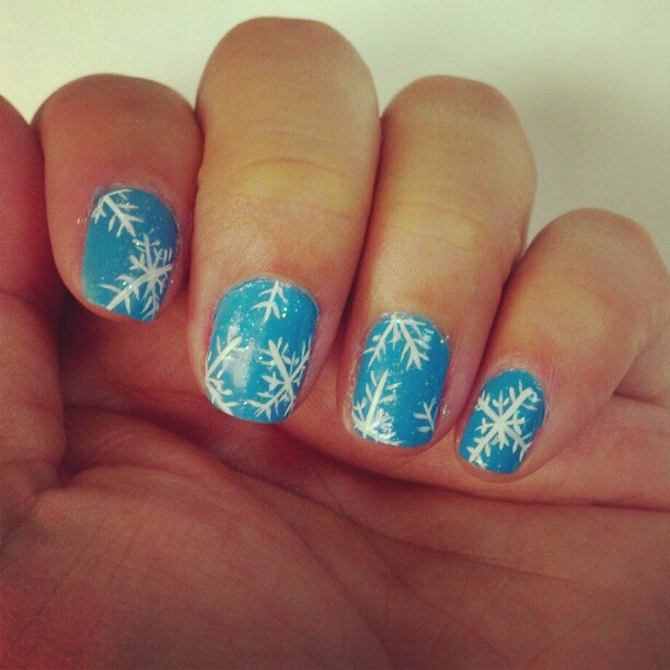 Blue Christmas Nail Design