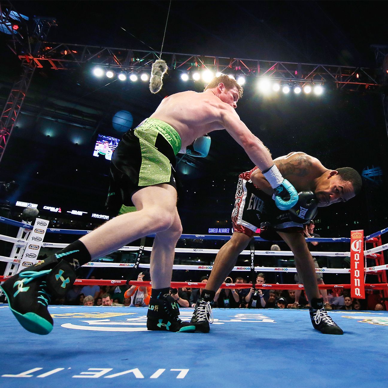 Boxing Canelo Alvarez