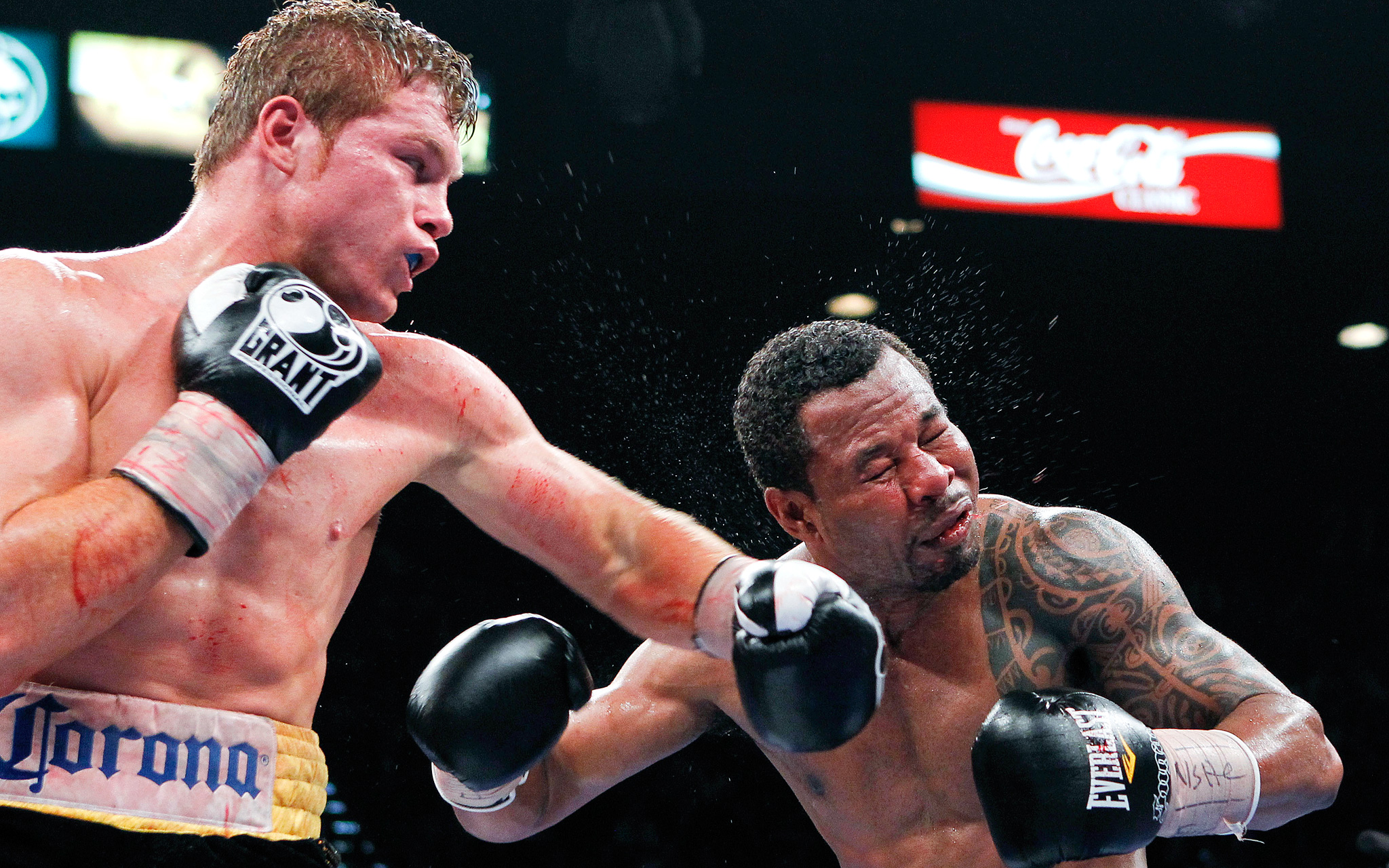 Canelo Alvarez vs Shane Mosley Canelo Alvarez vs Shane Mosley