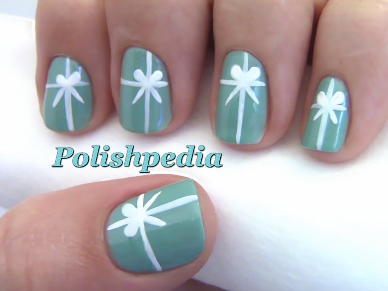 Christmas Present Nail Art Designs