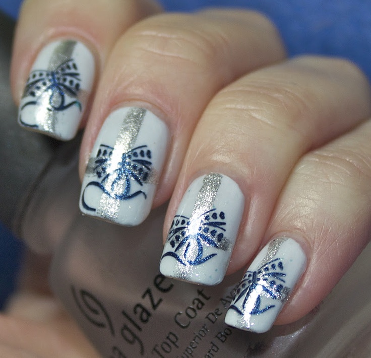Christmas Present Nail Design Christmas Present Nail Design