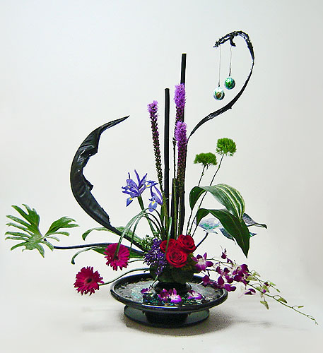 Linear Flower Arrangement Design