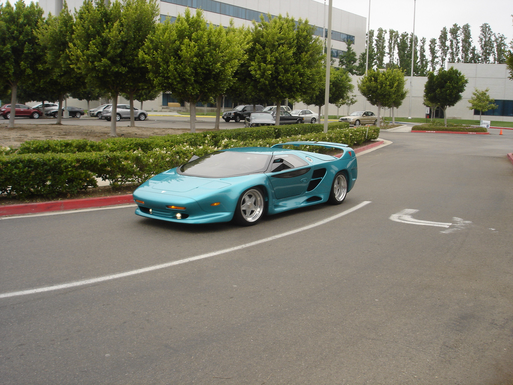 9 Vector W8 Twin Turbo Lime Green Images