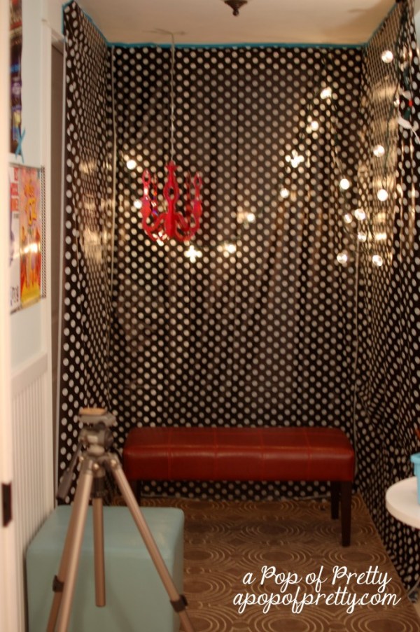 DIY Halloween Photo Booth Backdrop