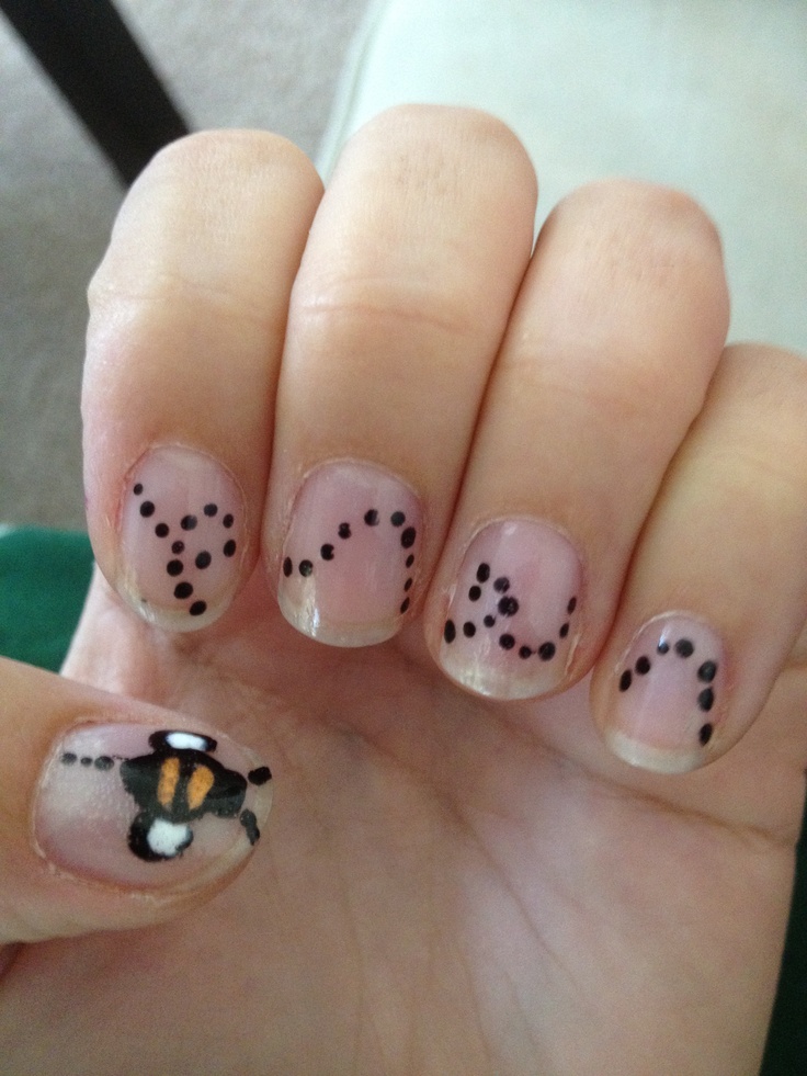 Bumble Bee Nail Art