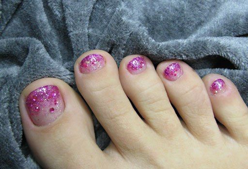 Glitter Toe Nail Art Designs