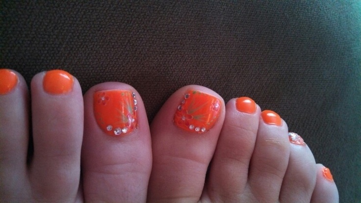 Cute Orange Toe Nail Designs