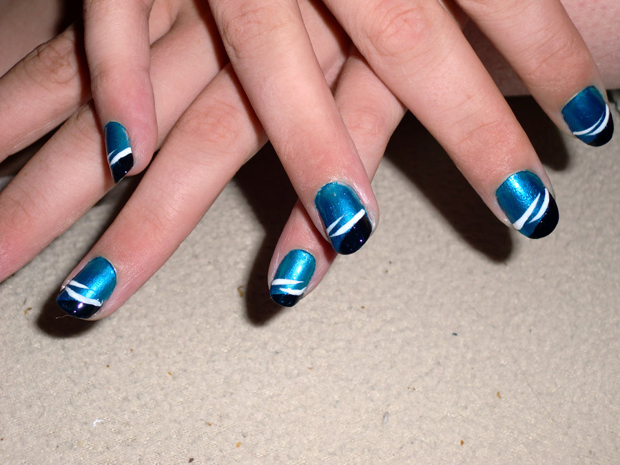 Pretty Blue Nail Design