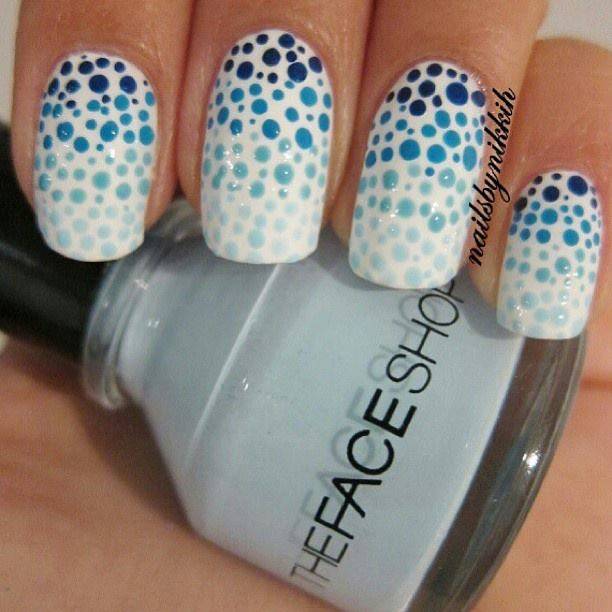 Blue Polka Dot Nail Art Design