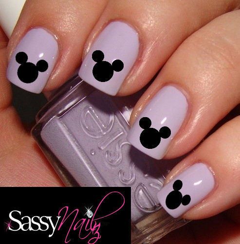 Mickey Mouse Nail Art