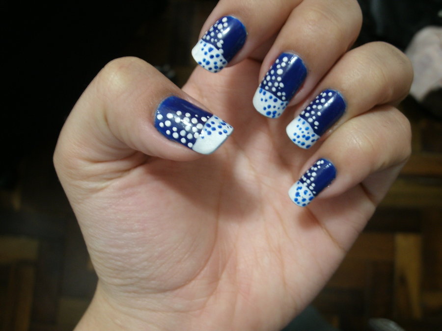 Blue and White Nail Art Design