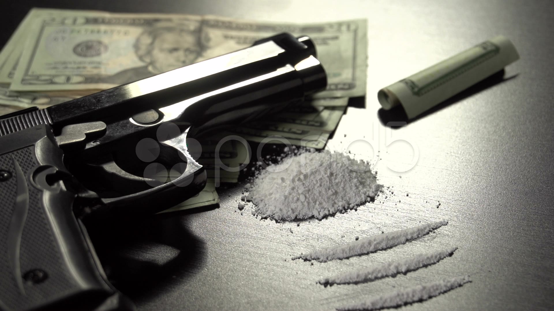 15 Guns And Money PSD Images