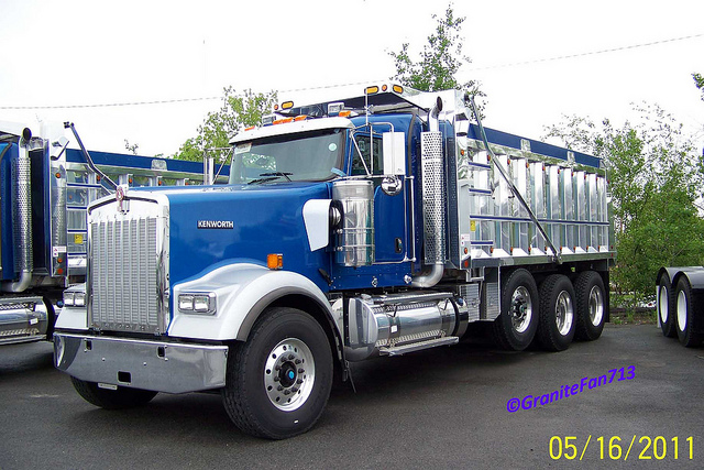 Kenworth W900L Dump Truck