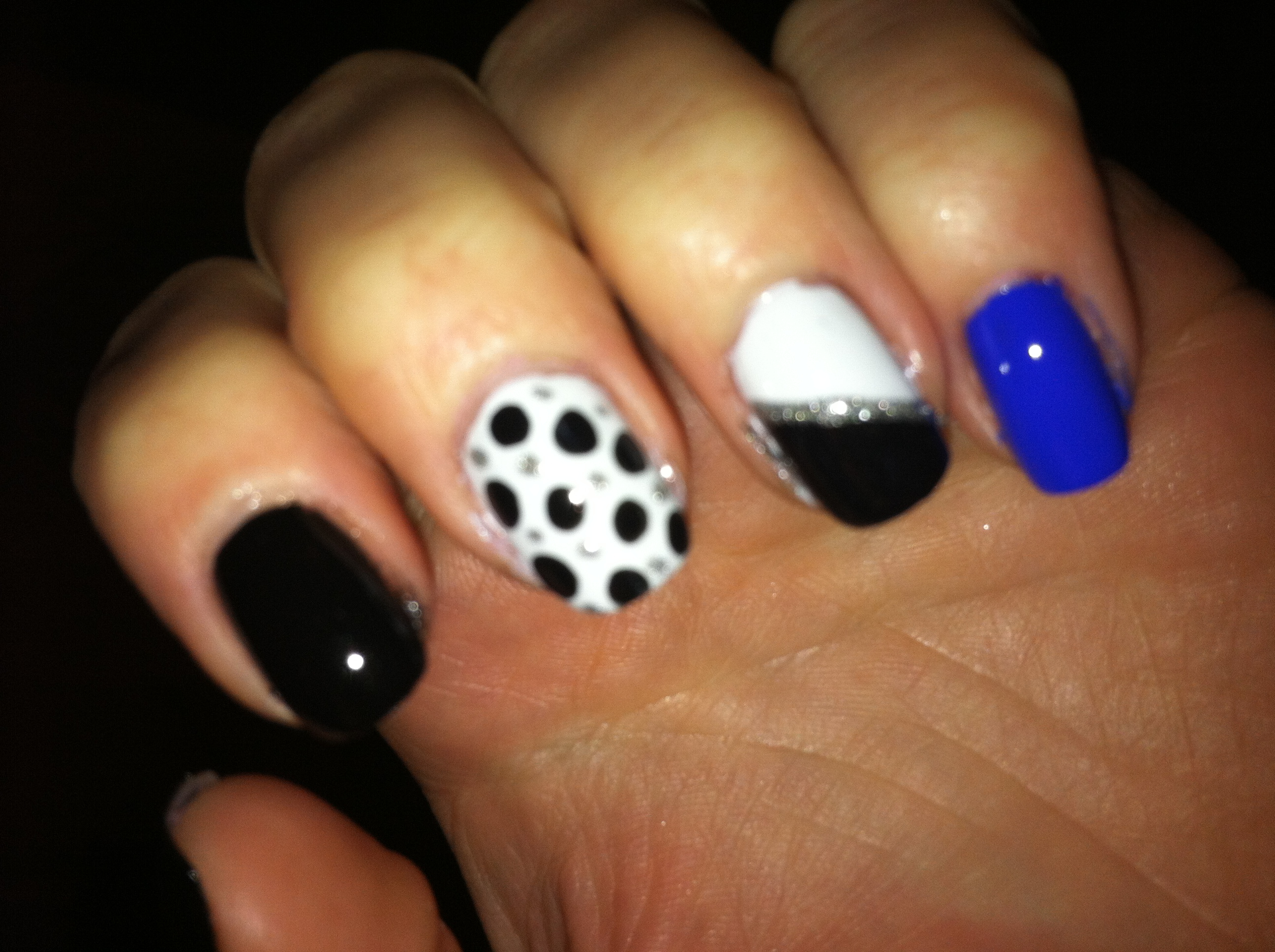 Black and White Nail Designs