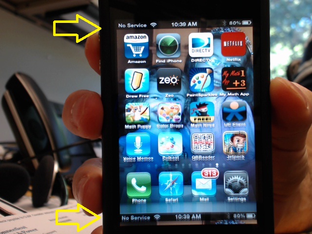 iPhone 4S Icons at Top of Screen