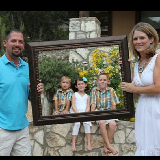 Creative Family Portrait Poses