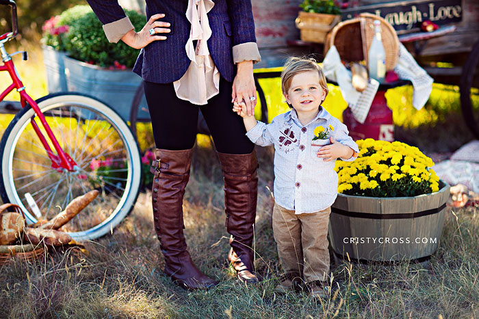 Outdoor Family Portrait Prop Ideas