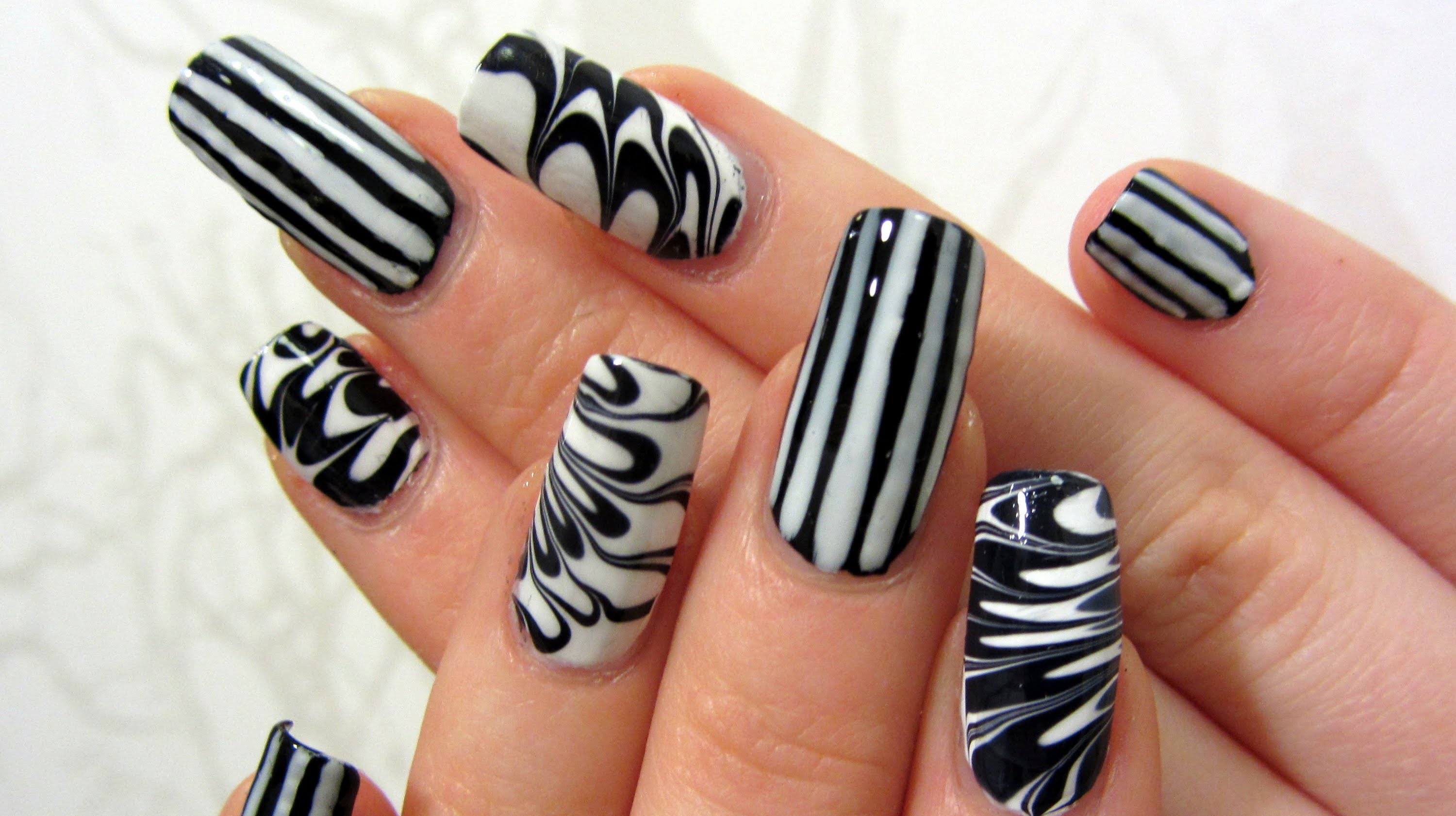 Black and White Nail Art Ideas Black and White Nail Art Ideas
