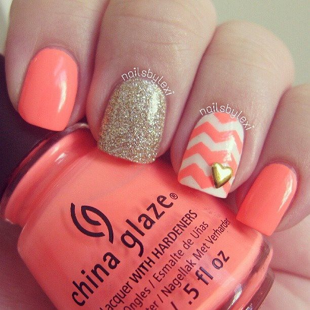 Peach Chevron Sparkled Nails Peach Chevron Sparkled Nails