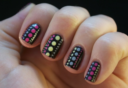 Polka Dot Nail Design