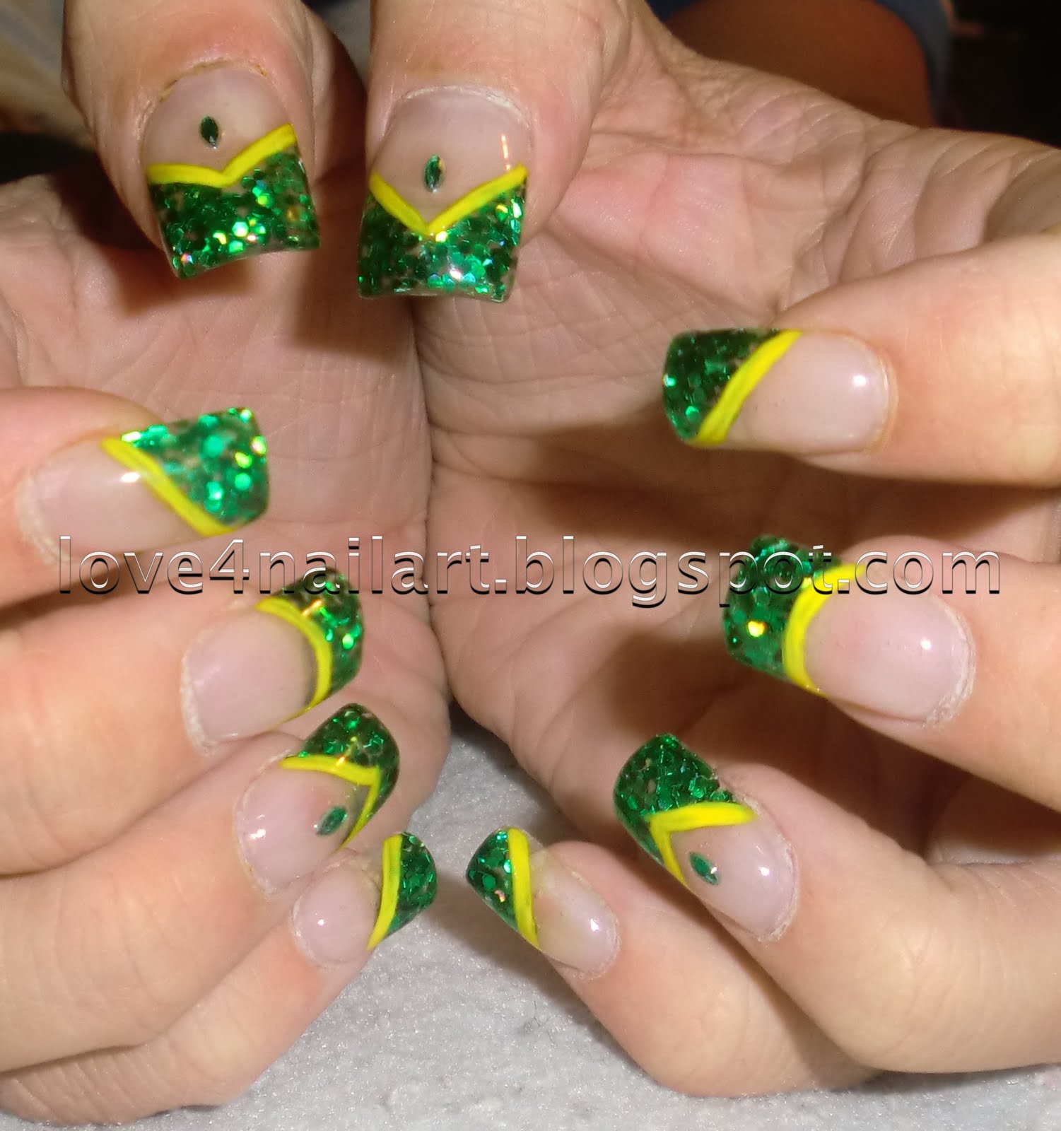 Green Bay Packers Nail Design