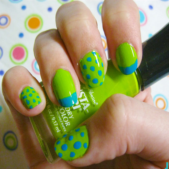 Green Nail Art Design