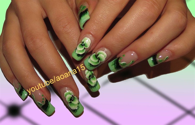 Green Nail Art Design