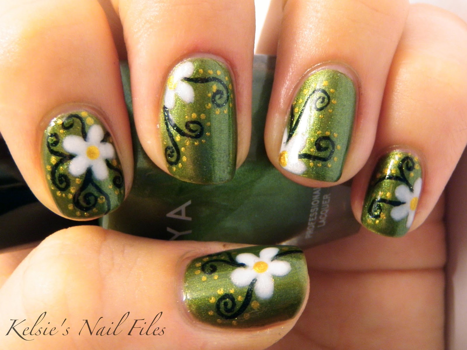 Green Nail Art Design