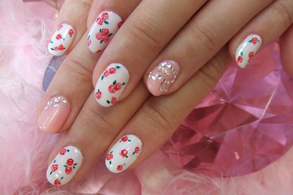 Vintage Floral Nail Designs