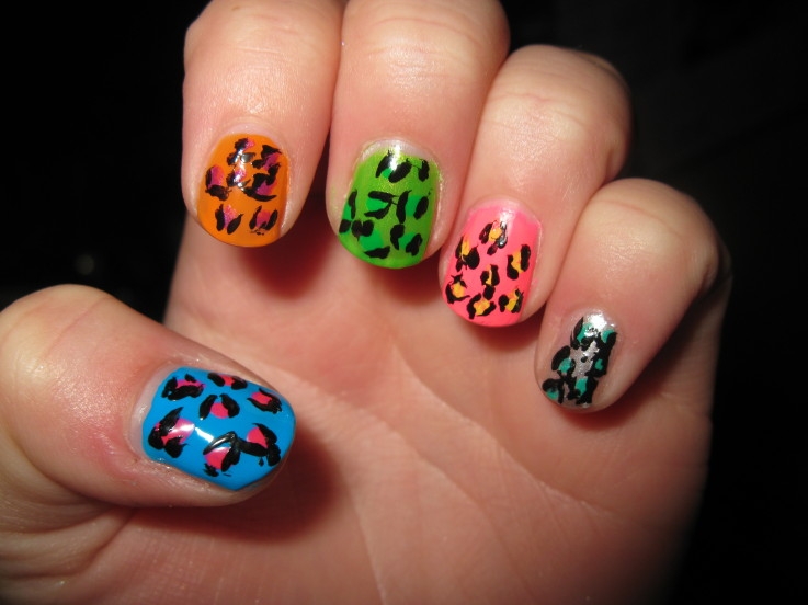 Leopard Print Nail Art