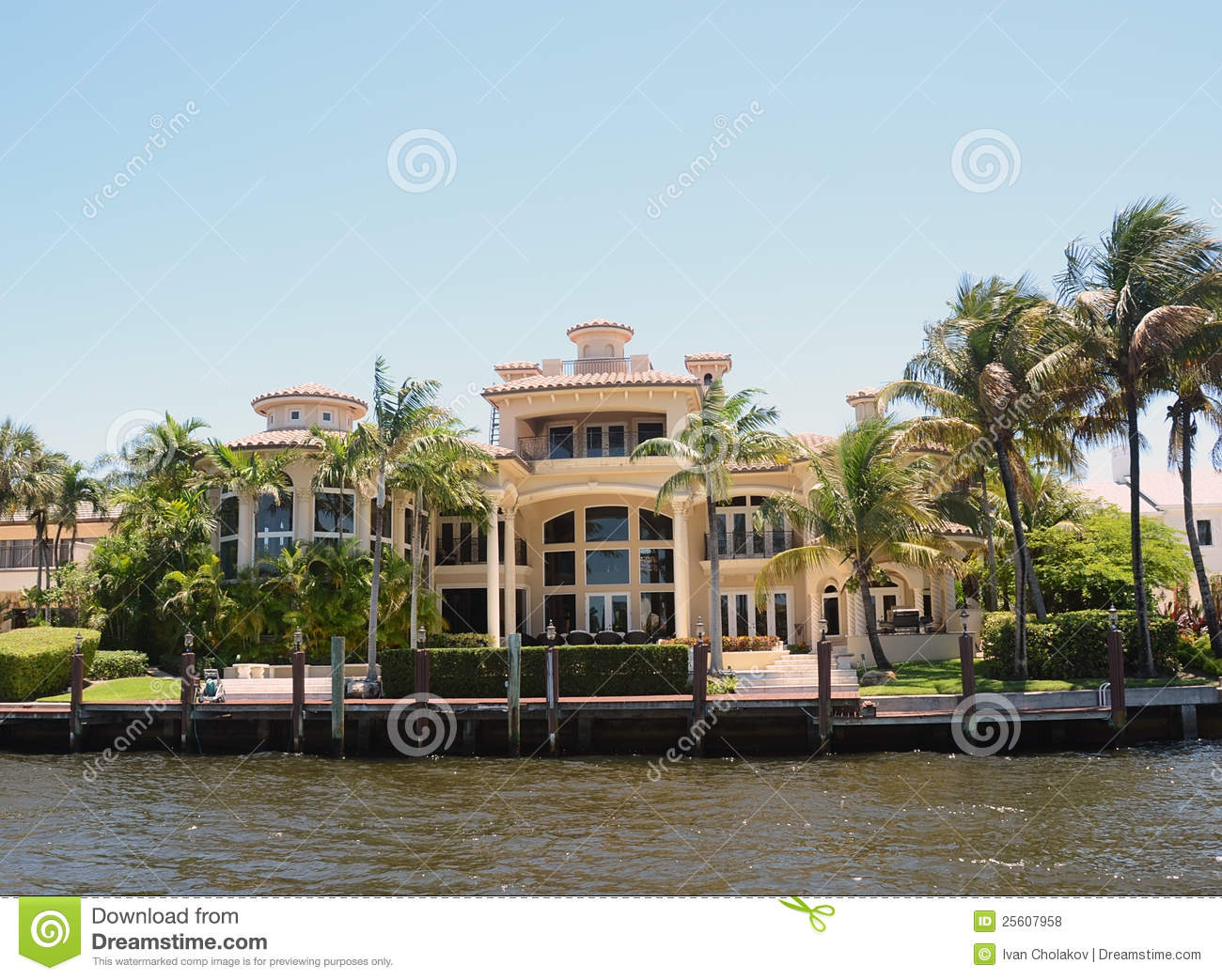 Luxury Waterfront Homes Stock-Photo Free